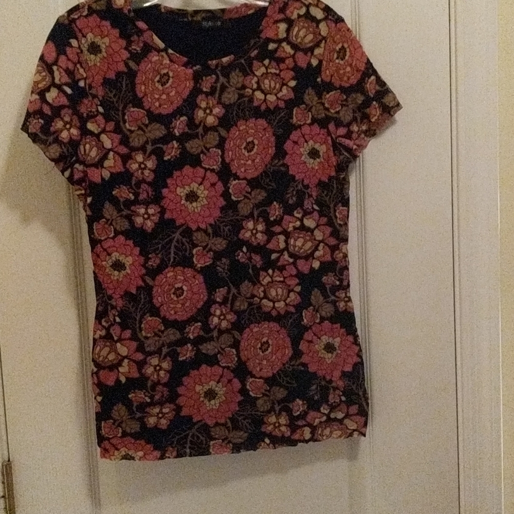Style & Co. top.Size Med. Cap sleeves